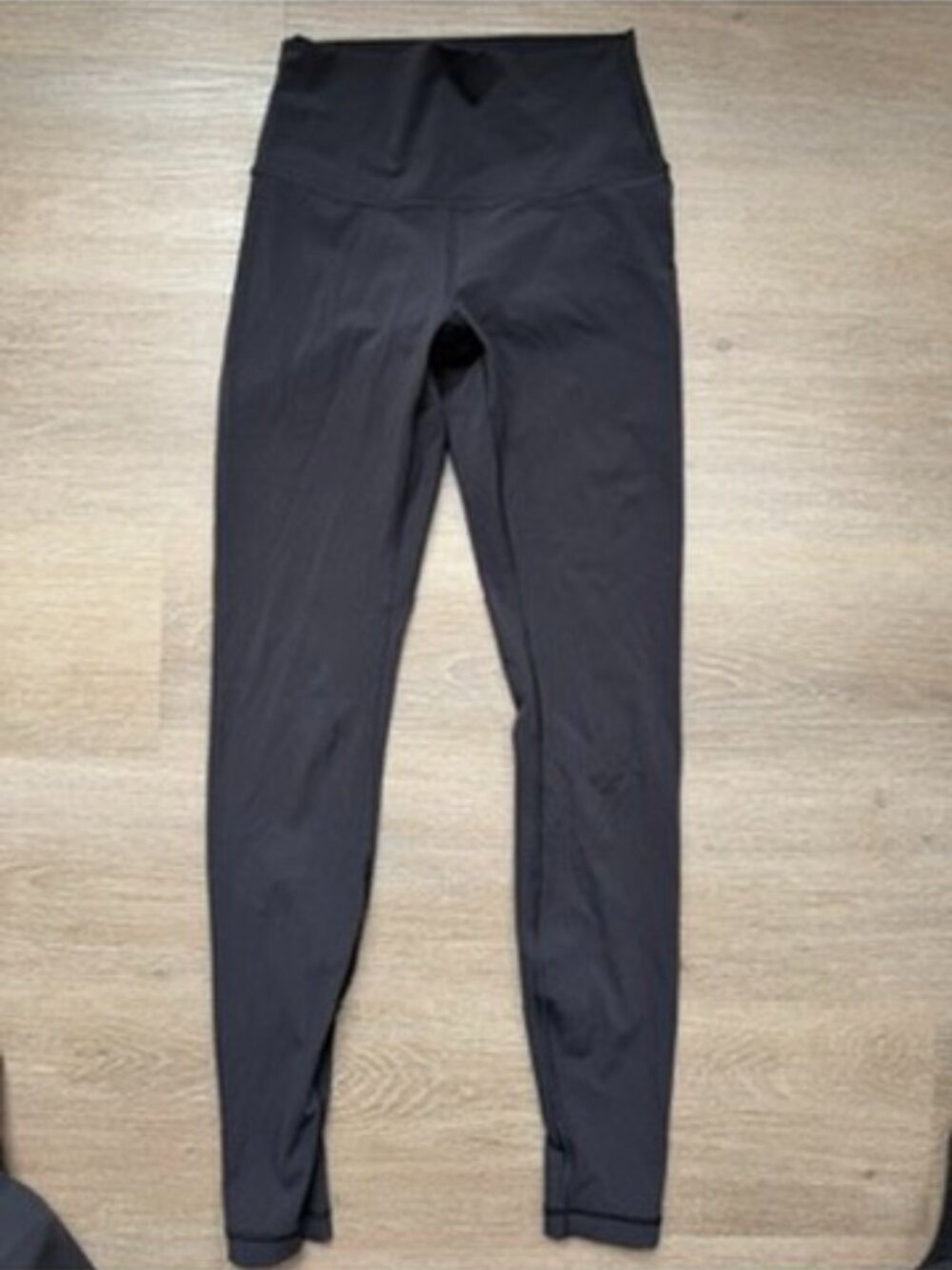 Lululemon leggings- Black- size 4 28"